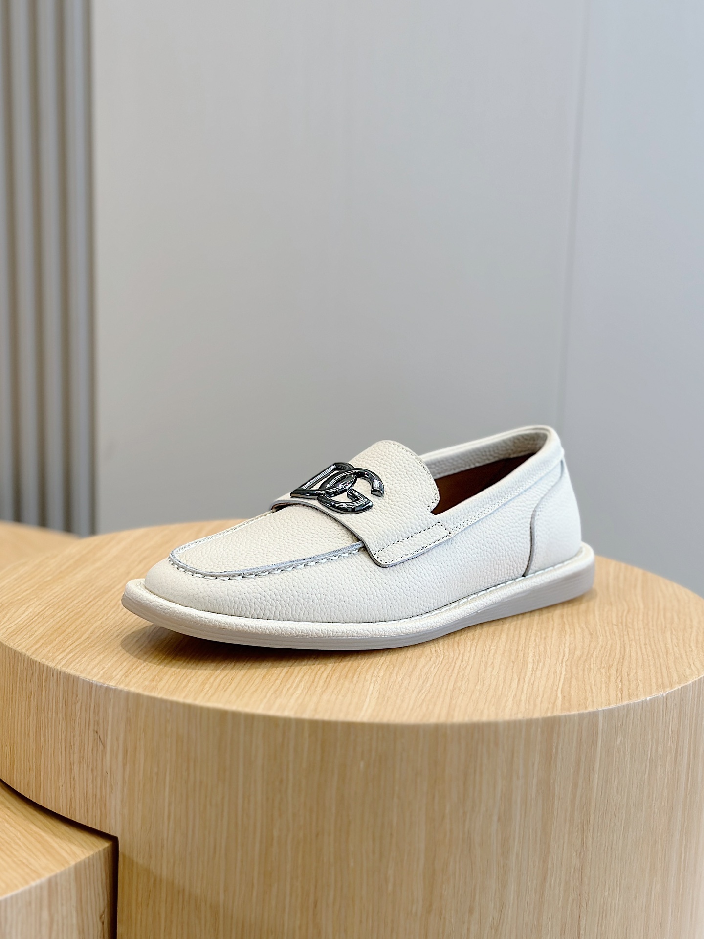olce & Gabbana shoe